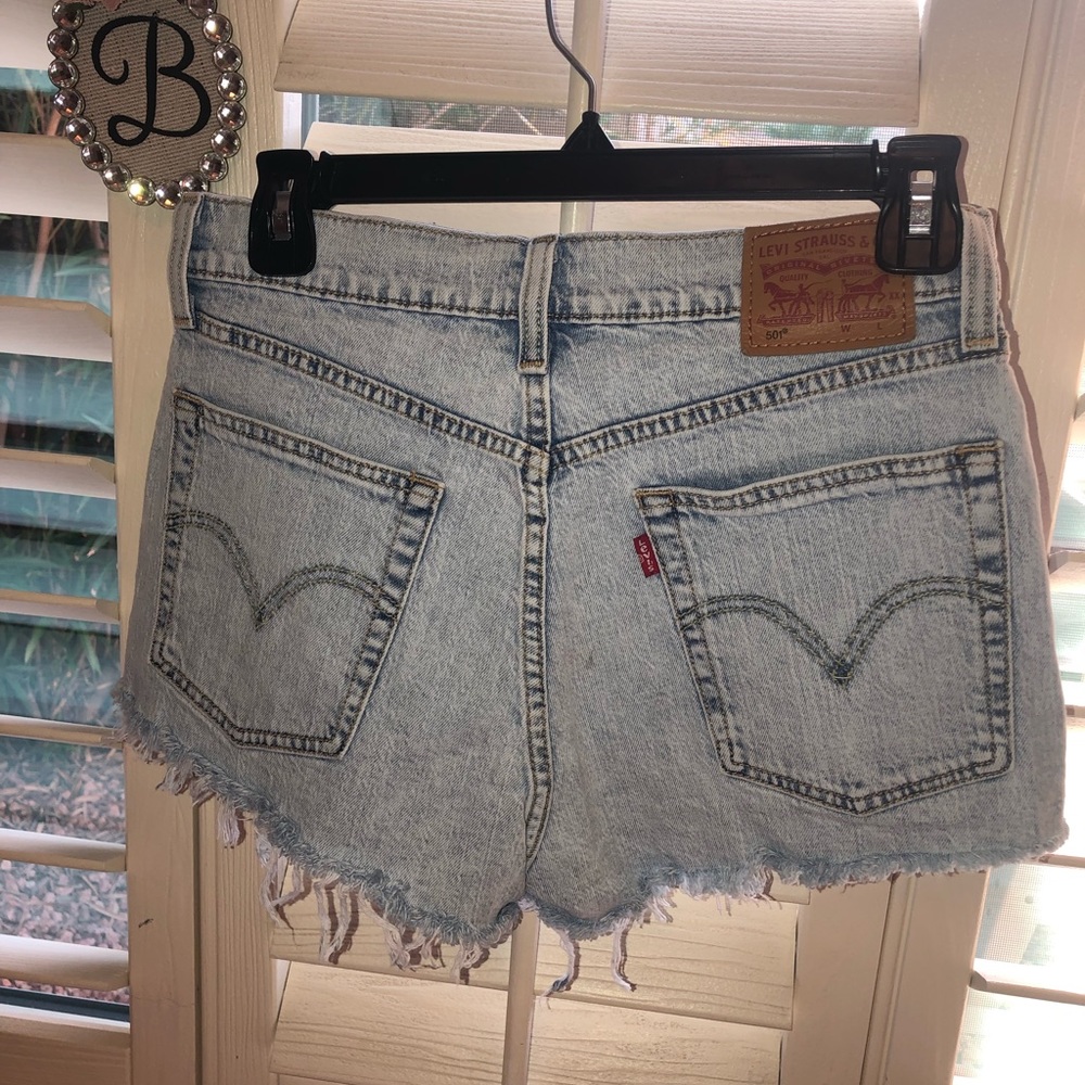 Levi’s Vintage High Waisted Cut-Off Shorts Size 26